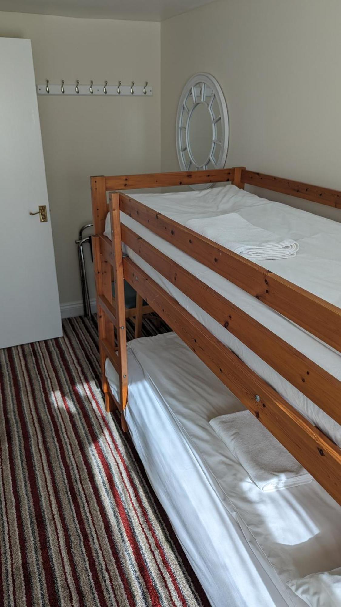 Hotel Ivybridge Fishguard
